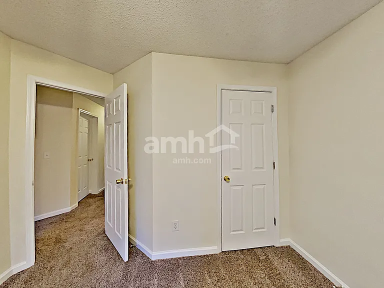 4457 Grove Dr NW — Photo 8