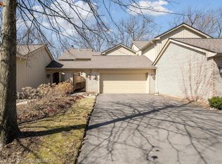 1171 Timberview Trl, Bloomfield Hills, MI 48304