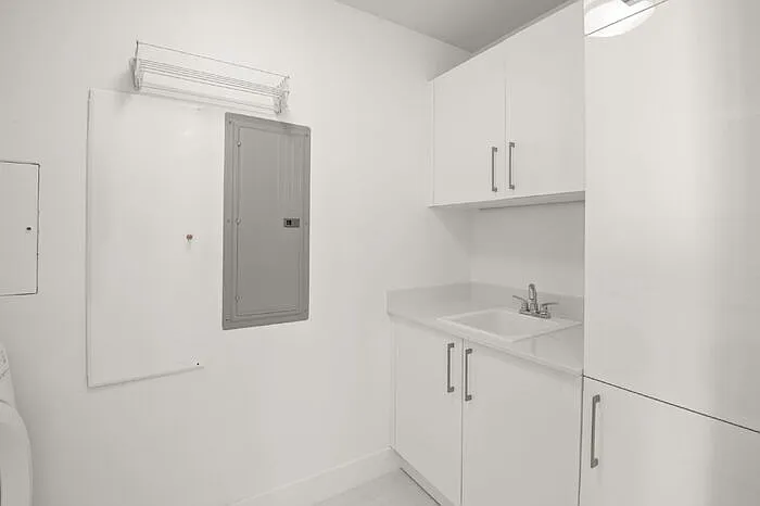 301 1st St S #2402 — Photo 27