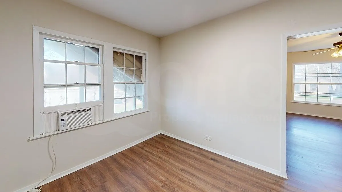 1 bed, 1.0 bath, 743 sqft, $999 — Photo 4