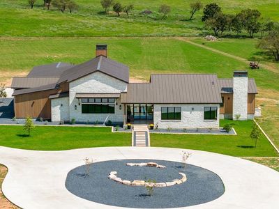 1318 Countryside Bnd, Fredericksburg, TX, 78624