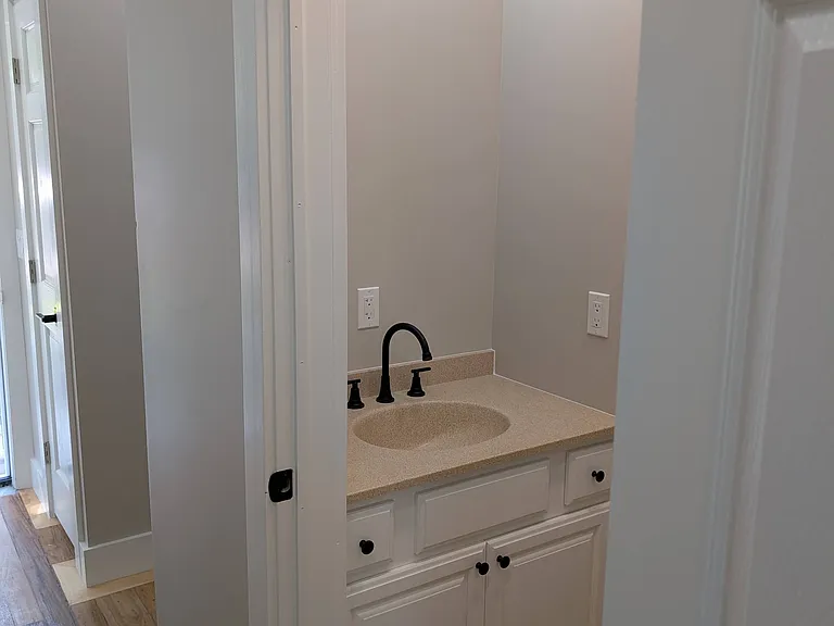 6-8 Steel St #8 — Photo 7