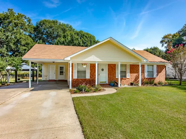 110 Pintar Ln, Ward, AR 72176
