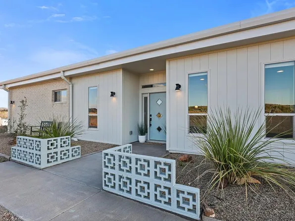 110 High Lonesome Dr, Alpine, TX 79830