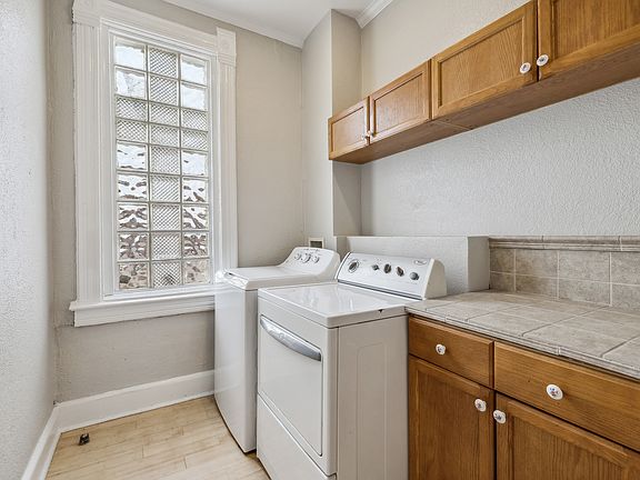 4th image of 2449 Champa St #2453-1