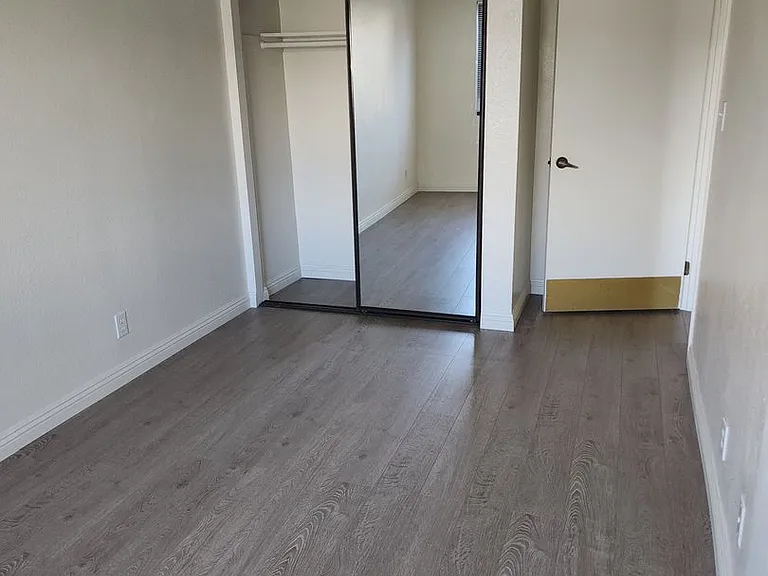 3747 Kelton Ave — Photo 4