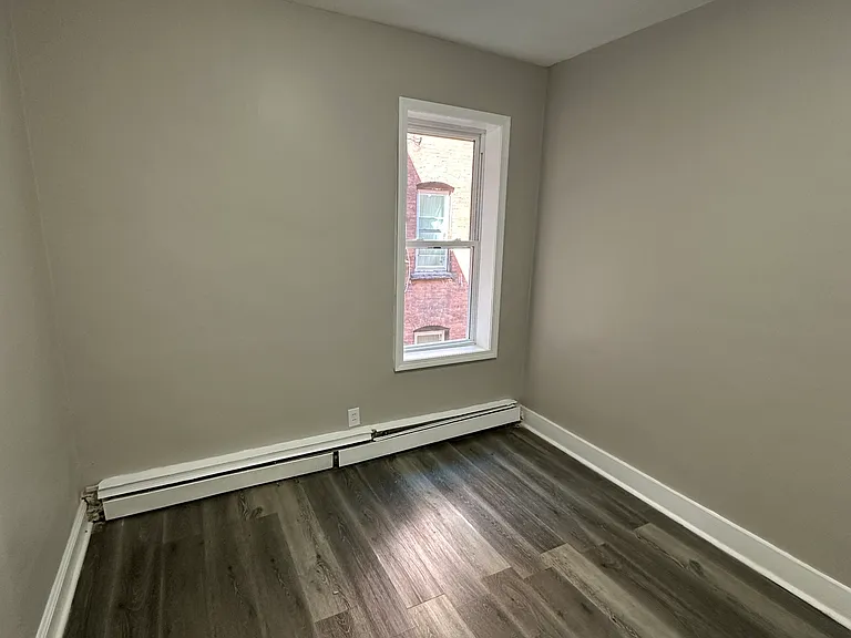 260 Lawrence St #2 — Photo 12