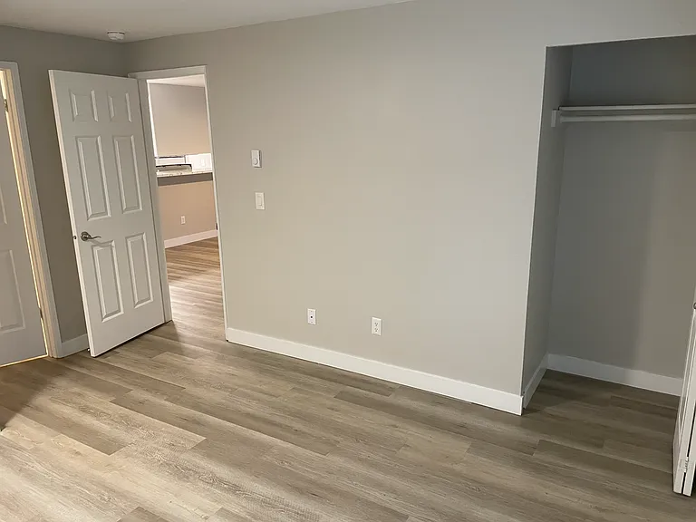 Redmond Park Apts — Photo 42