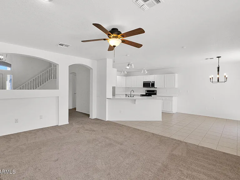 3415 E Menadota Dr — Photo 8