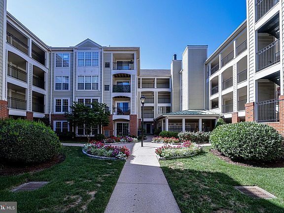 2nd image of 1100 Quaker Hill Dr APT 307