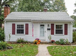 113 Pine Crest Dr, Riverside, RI 02915