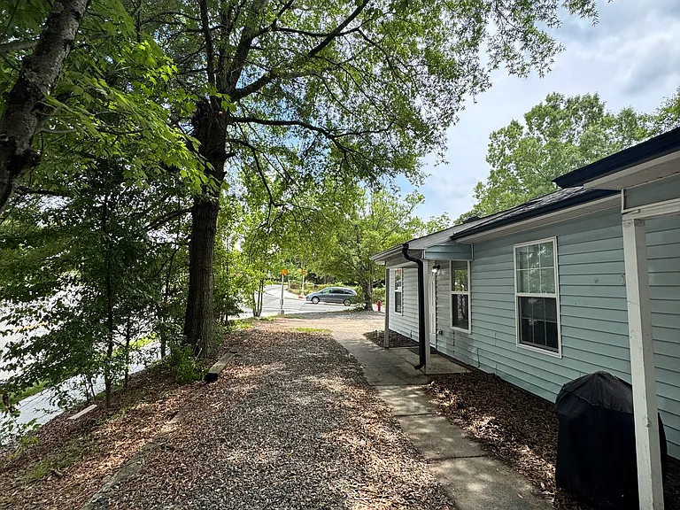 Entry walkway