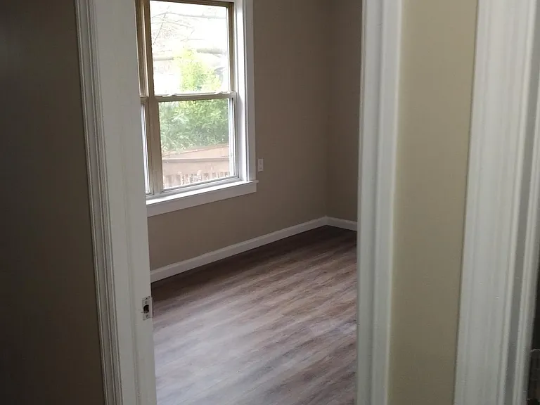 8 Glassboro Ave — Photo 16