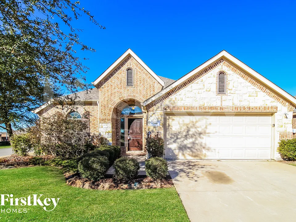 206 Lavaca Dr