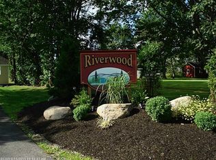 39 Riverwood Dr, Rockland, ME 04841