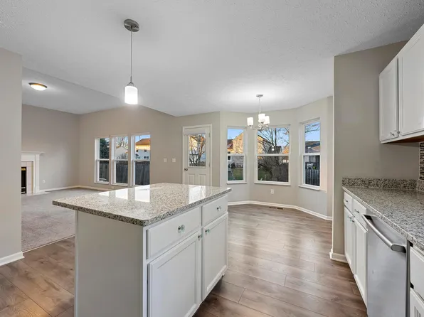 6994 Weurful Dr, Canal Winchester, OH 43110