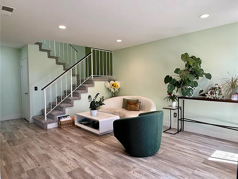 17815 Beard Ln — Photo 1