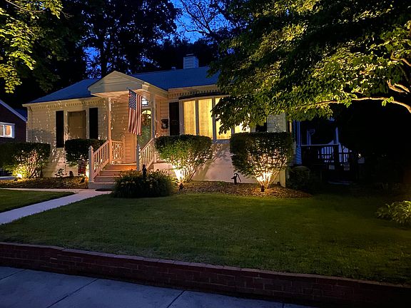 3rd image of 10826 Warwick Ave
