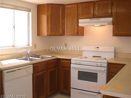 5th image of 524 Sellers Pl