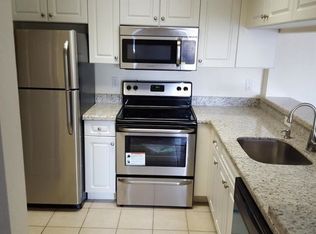2805 Veronia Dr APT 302, Palm Beach Gardens, FL 33410