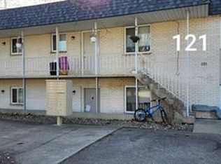 121 2nd Ave APT 11, Plainwell, MI 49080