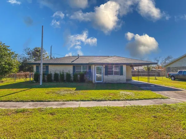 413 Twin Oaks Dr, Raceland, LA 70394