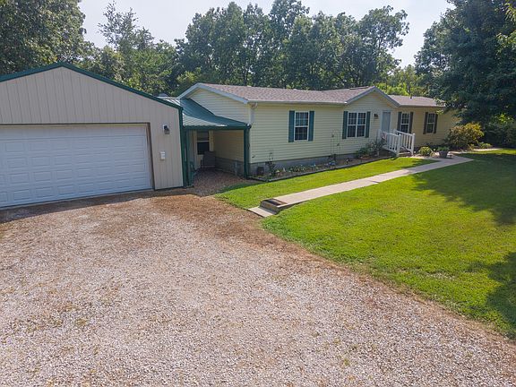 2nd image of 572 Gerrish Rd