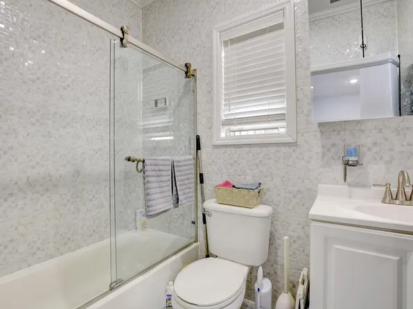 69 West 19th Street image 12 of 20