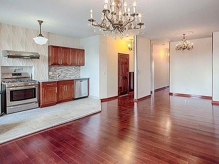 3rd image of 483 7th Ave APT 4