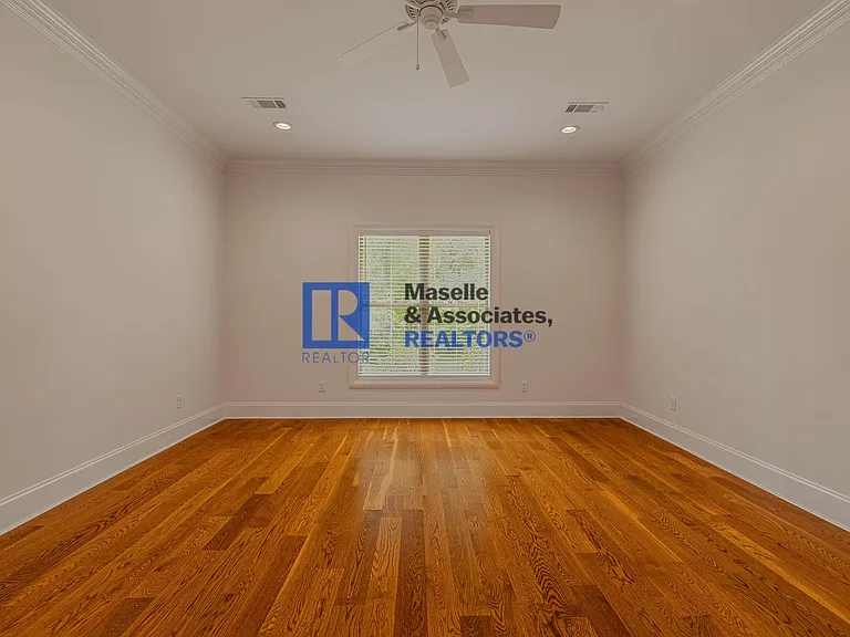 412 Dover Ln — Photo 38
