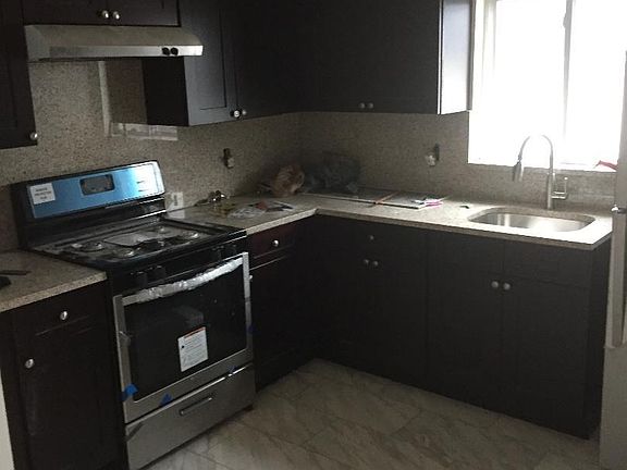 2nd image of 54 Poplar 2nd Fl Staten