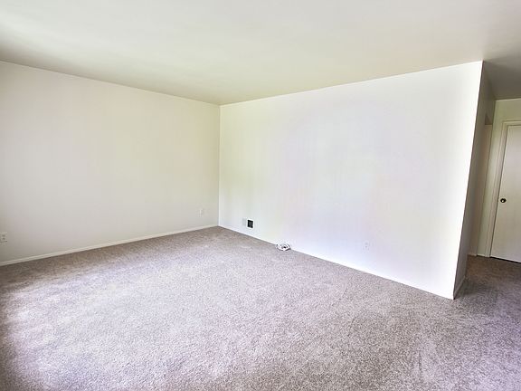 3rd image of 4408 Barford Ct