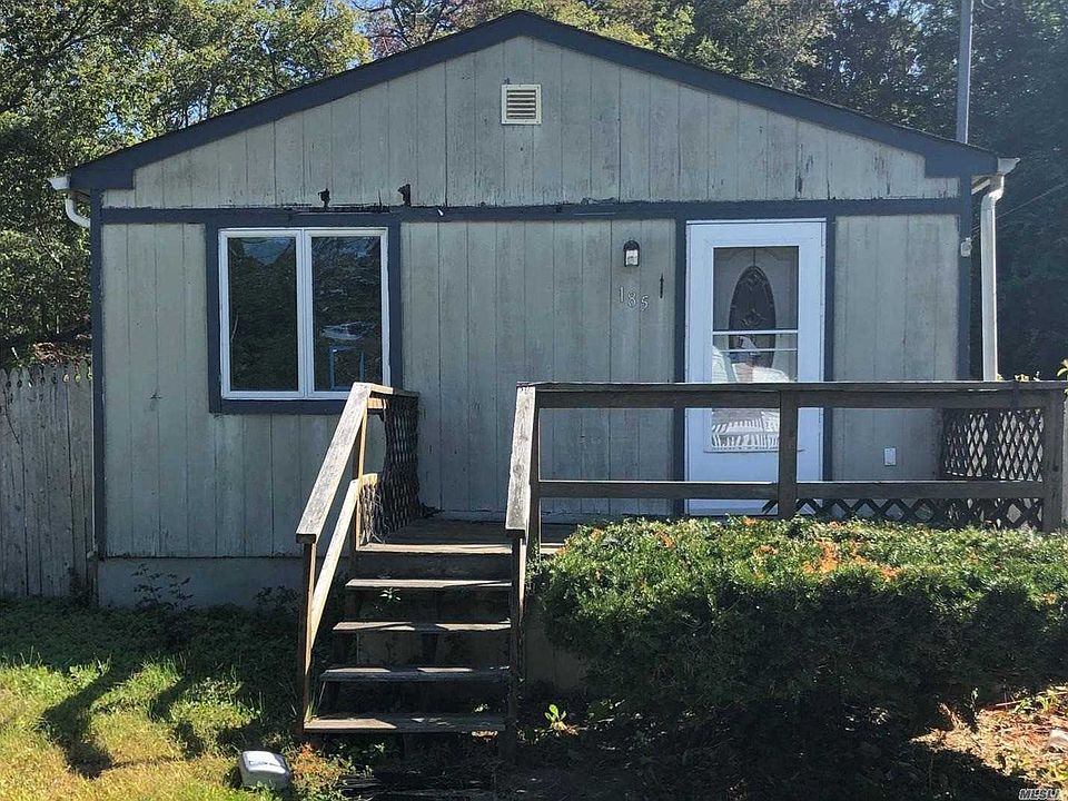 1st image of 185 Lake Dr