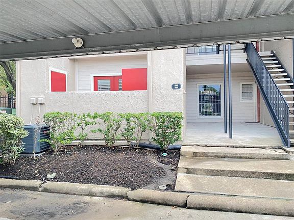 2nd image of 10855 Meadowglen Ln #8