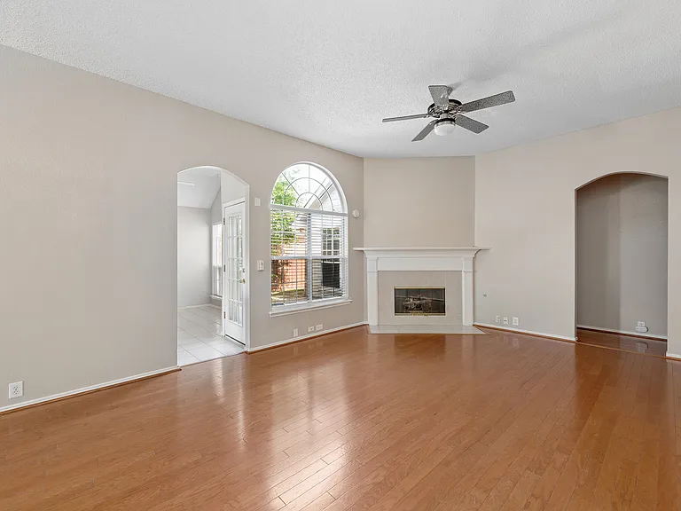 10613 Brandenberg Dr — Photo 10