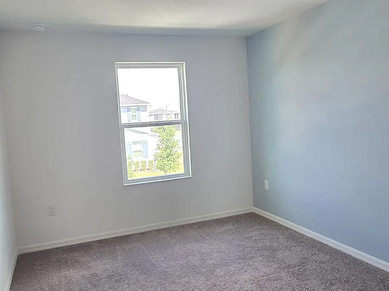 748 Overpool Ave — Photo 4