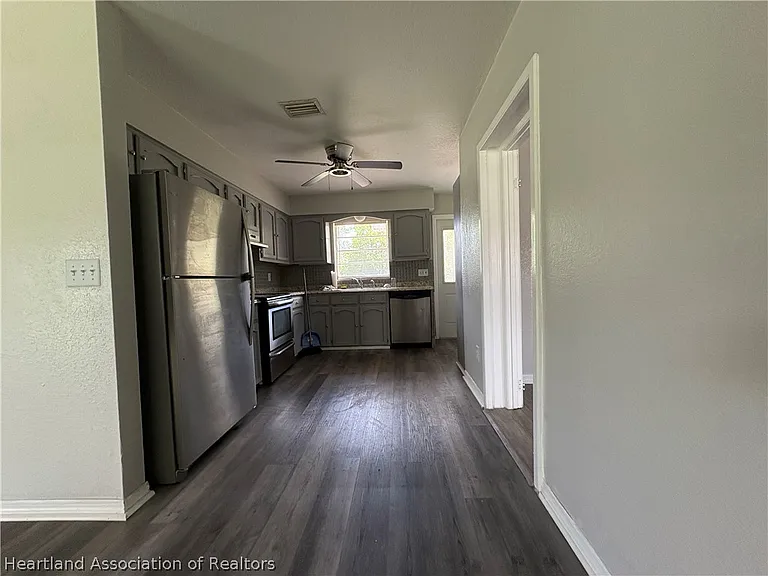 3127 King Dr — Photo 15