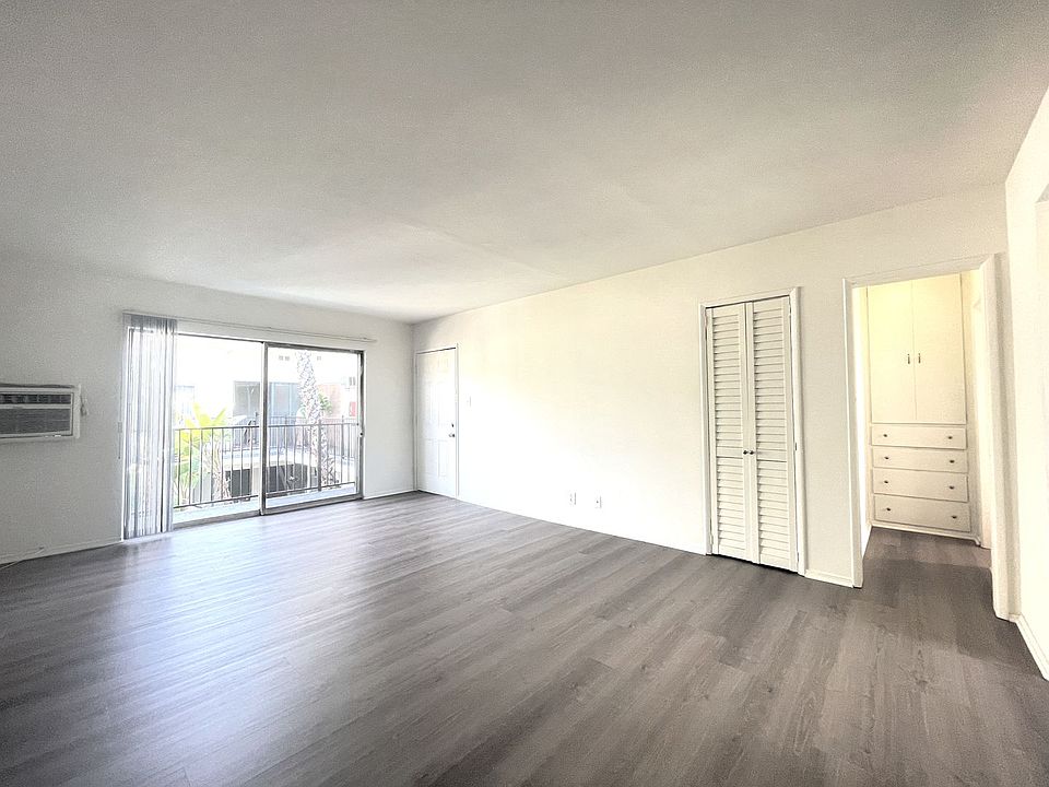 1st image of 10250 W Camarillo St #20