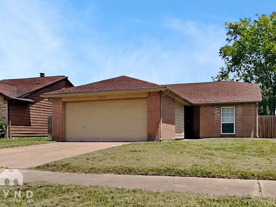 19230 Cypress Canyon Dr