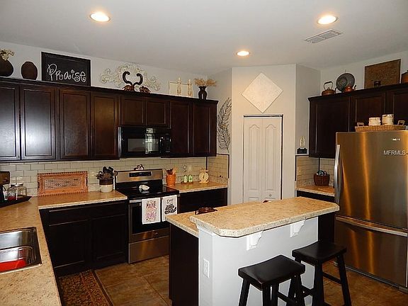4th image of 9988 Bishop Creek Way