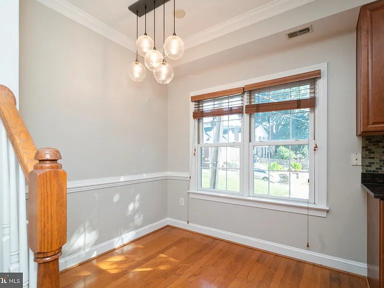 2270 S Garfield St #4 — Photo 11