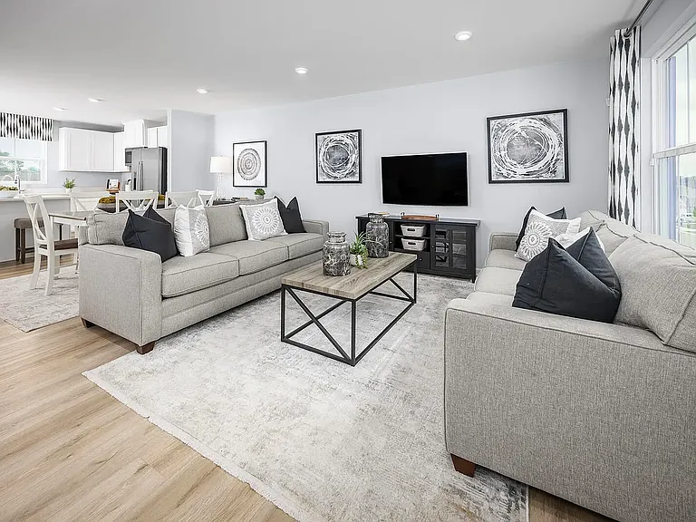 115 Port Charlotte Ct — Photo 8