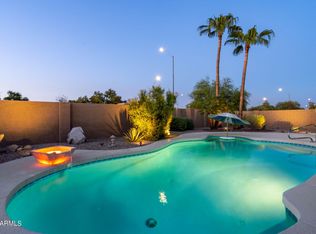 9518 W Menadota Dr, Peoria, AZ 85382