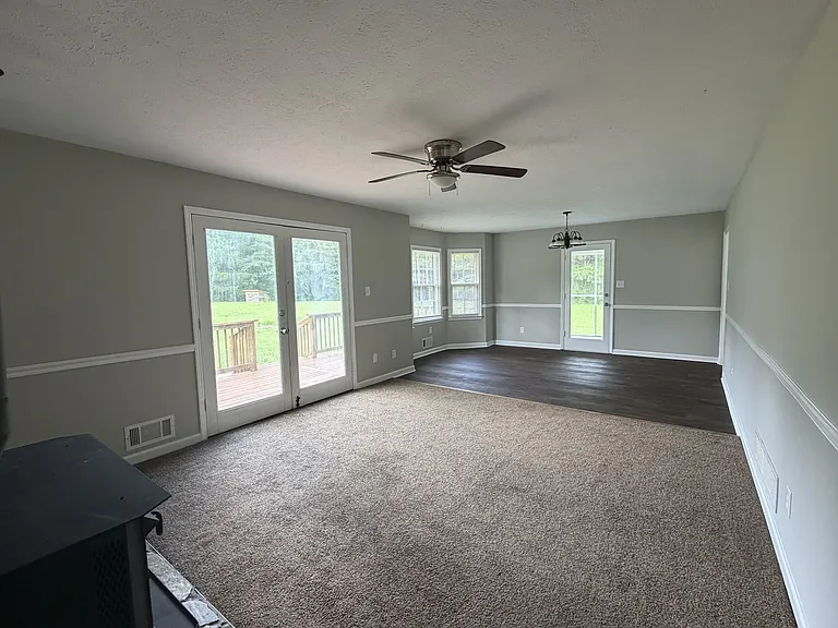965 Hillview Rd — Photo 11