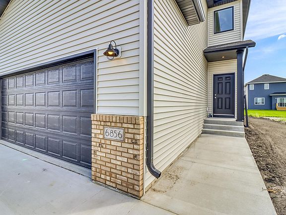 3rd image of 6856 Belding Dr S