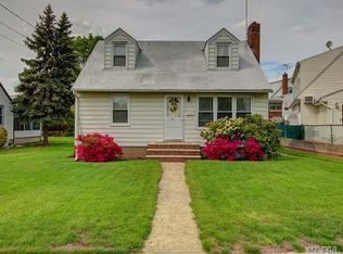 125 Meldon Ave, Albertson, NY 11507