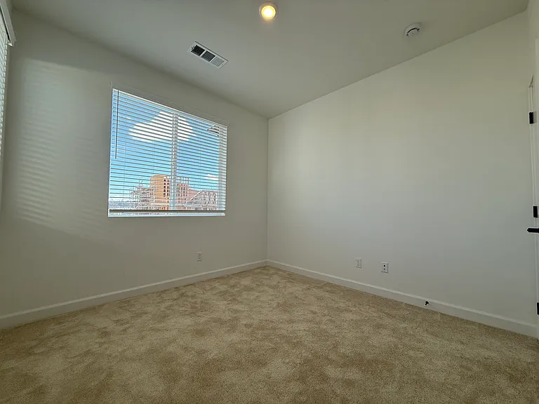 424 Bunsen St — Photo 28