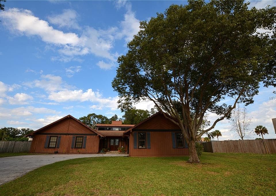 1st image of 2612 Sprucewood Ln
