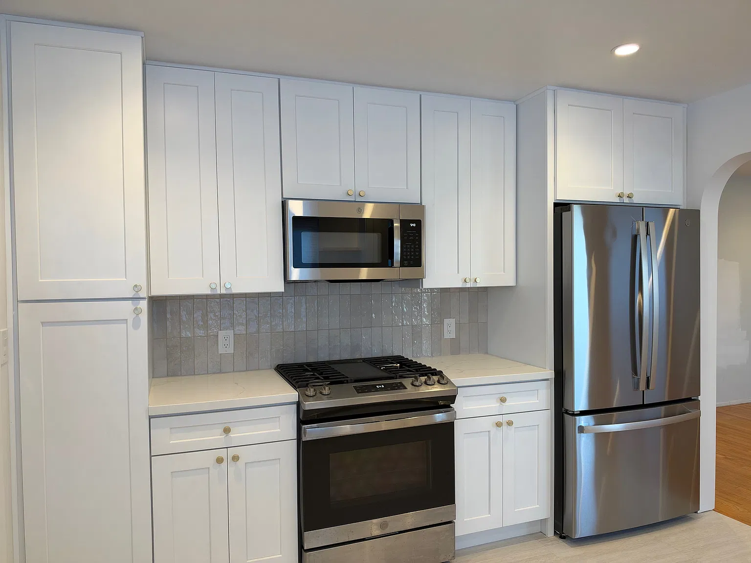 3 bed, 1000 sqft, $6,000 — Photo 4