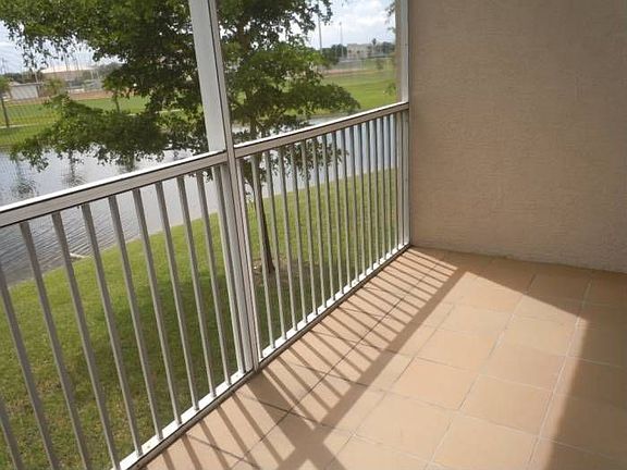 5th image of 7755 Yardley Dr APT D206